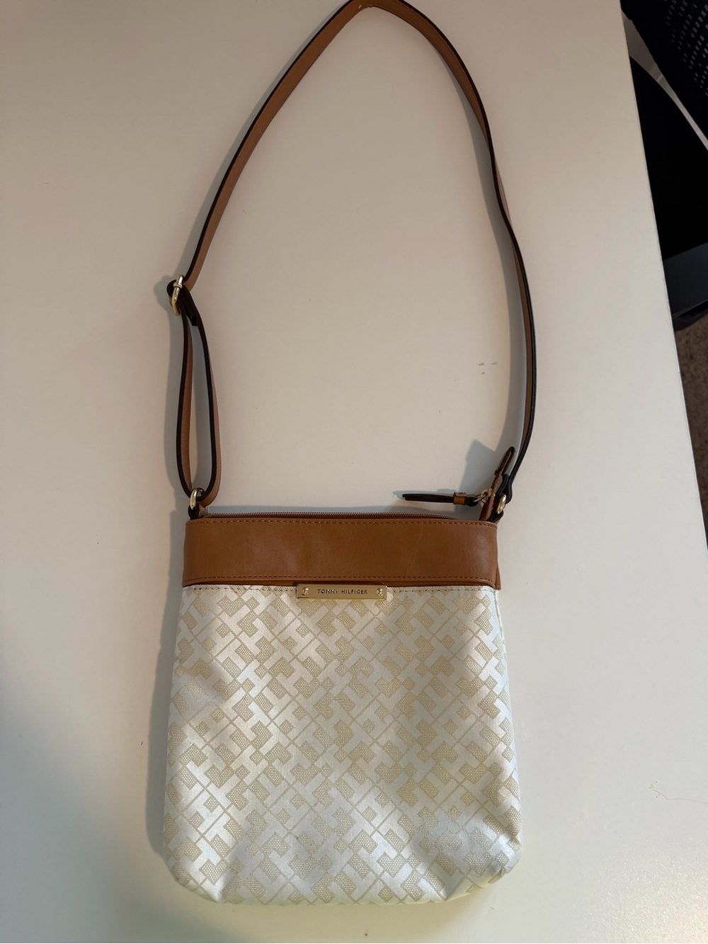 Tommy Hilfiger Cream and Tan Signature Crossbody Bag
